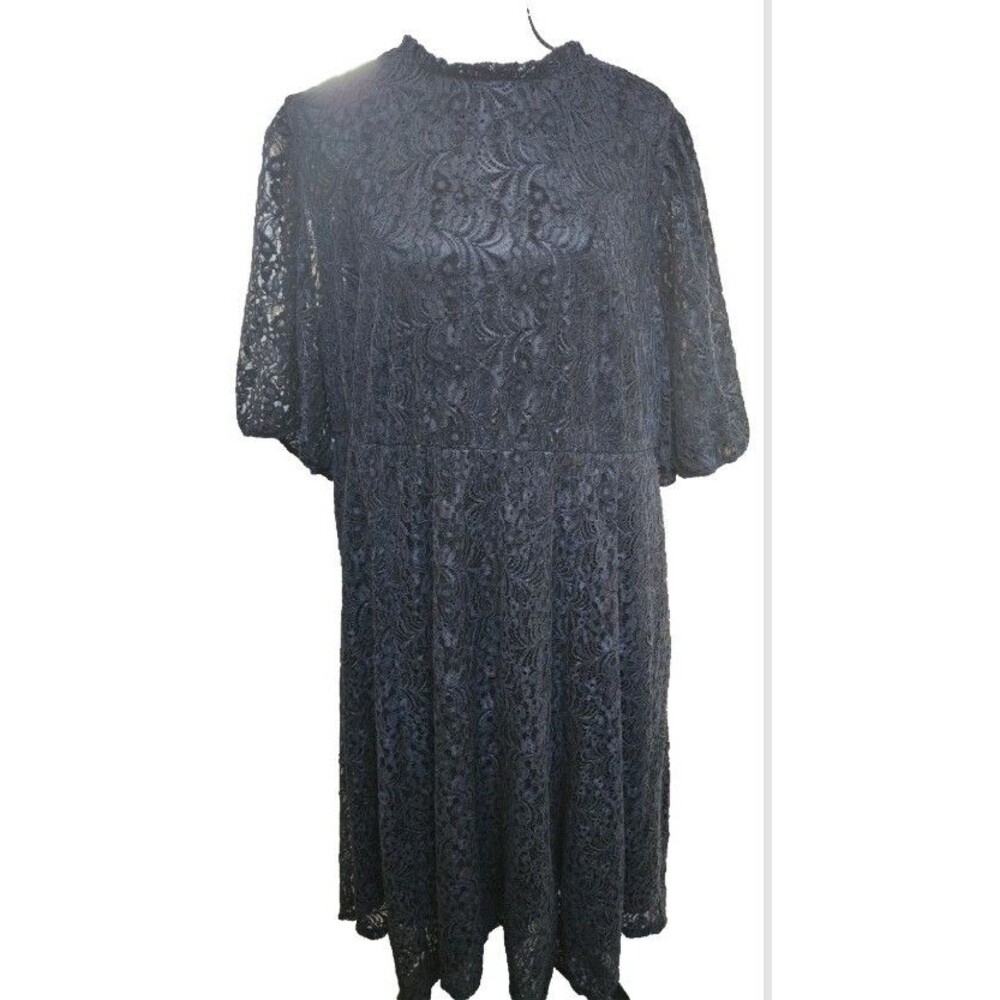 Torrid Black Flocked Lace Lined Shift Dress NWT Size 2X Tea Length Sharkbit Hem